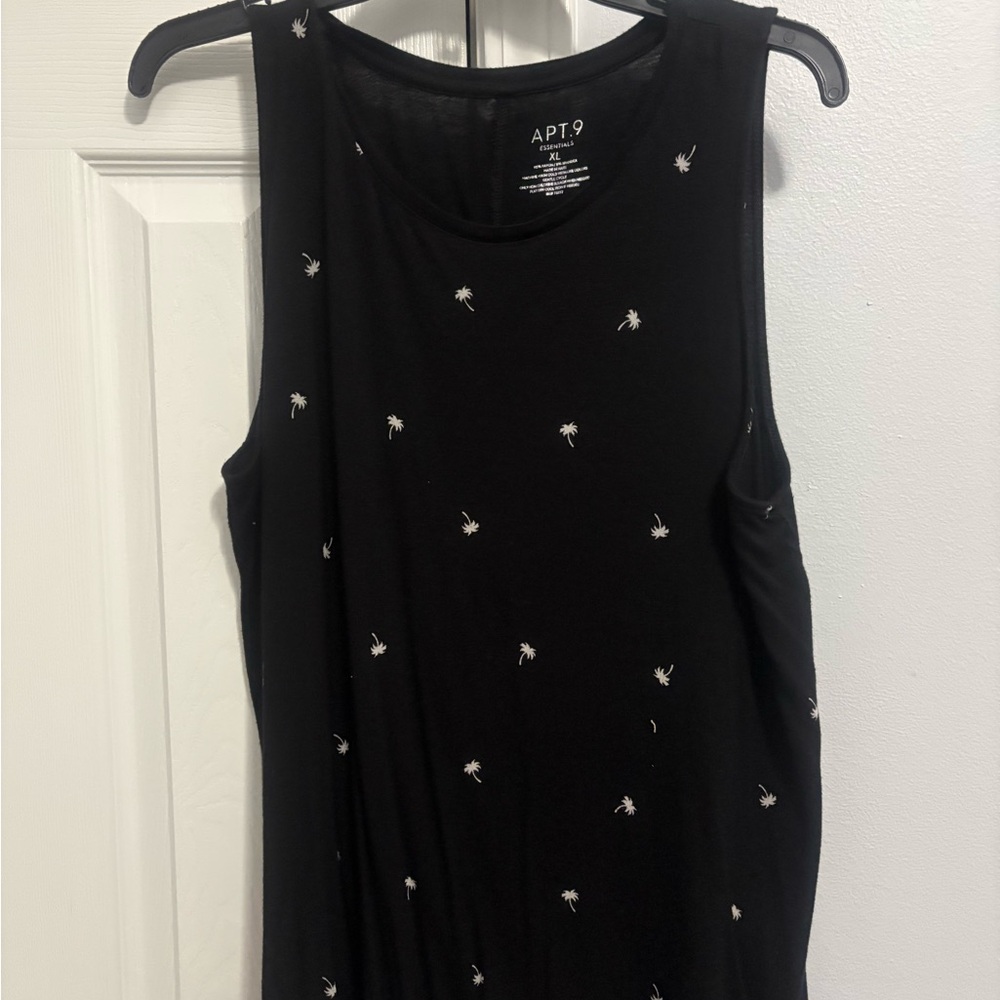 Apt. 9 Black Tank Top with White palm trees Patterns size XL